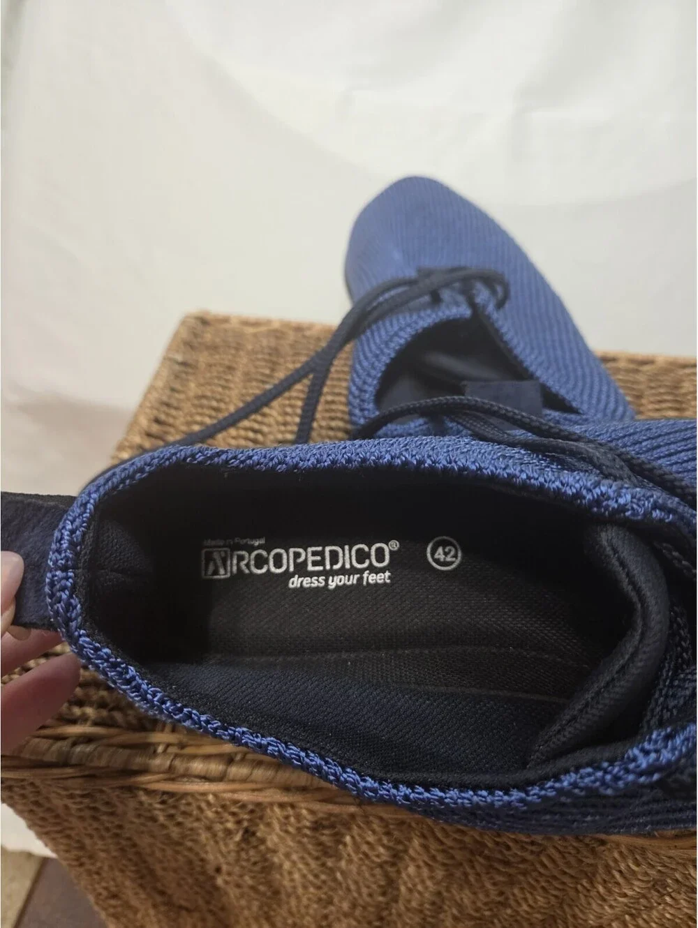 Arcopedico Men's Blue/Black Knit Lace-Up Low Top Athletic Sneakers